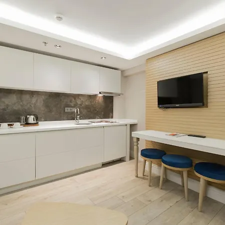 Carina Park Nisantasi 4*