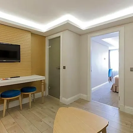 Carina Park Nisantasi Apartmanhotel
